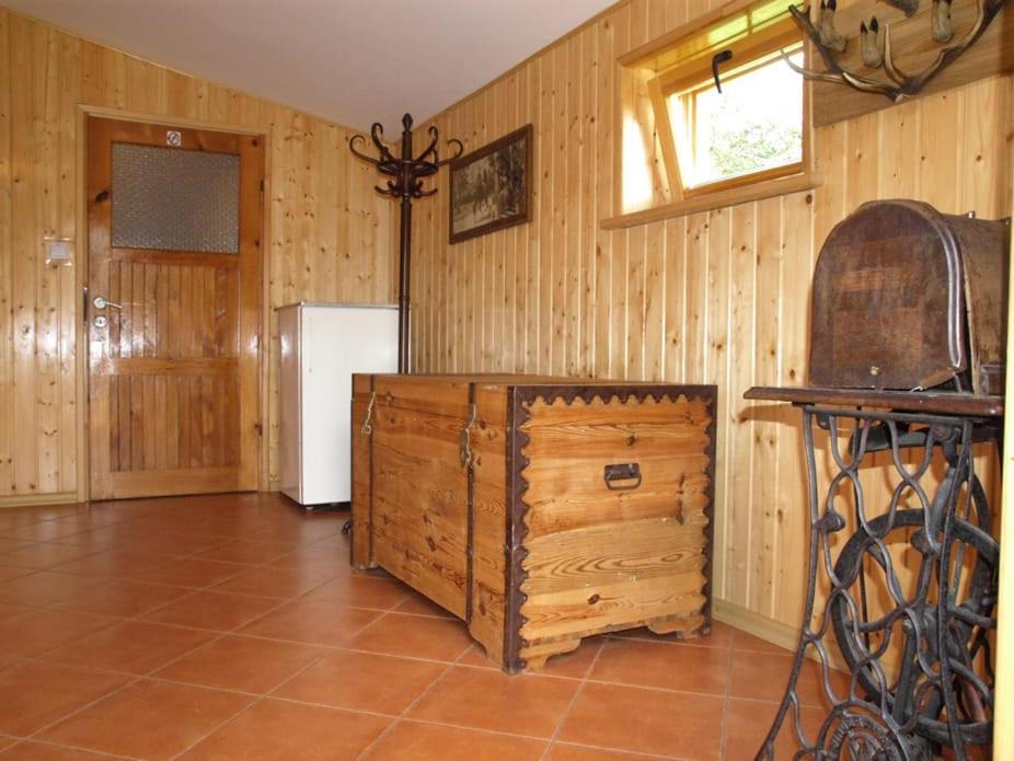 Dom Zajezdny Villa Bialowieza Luaran gambar